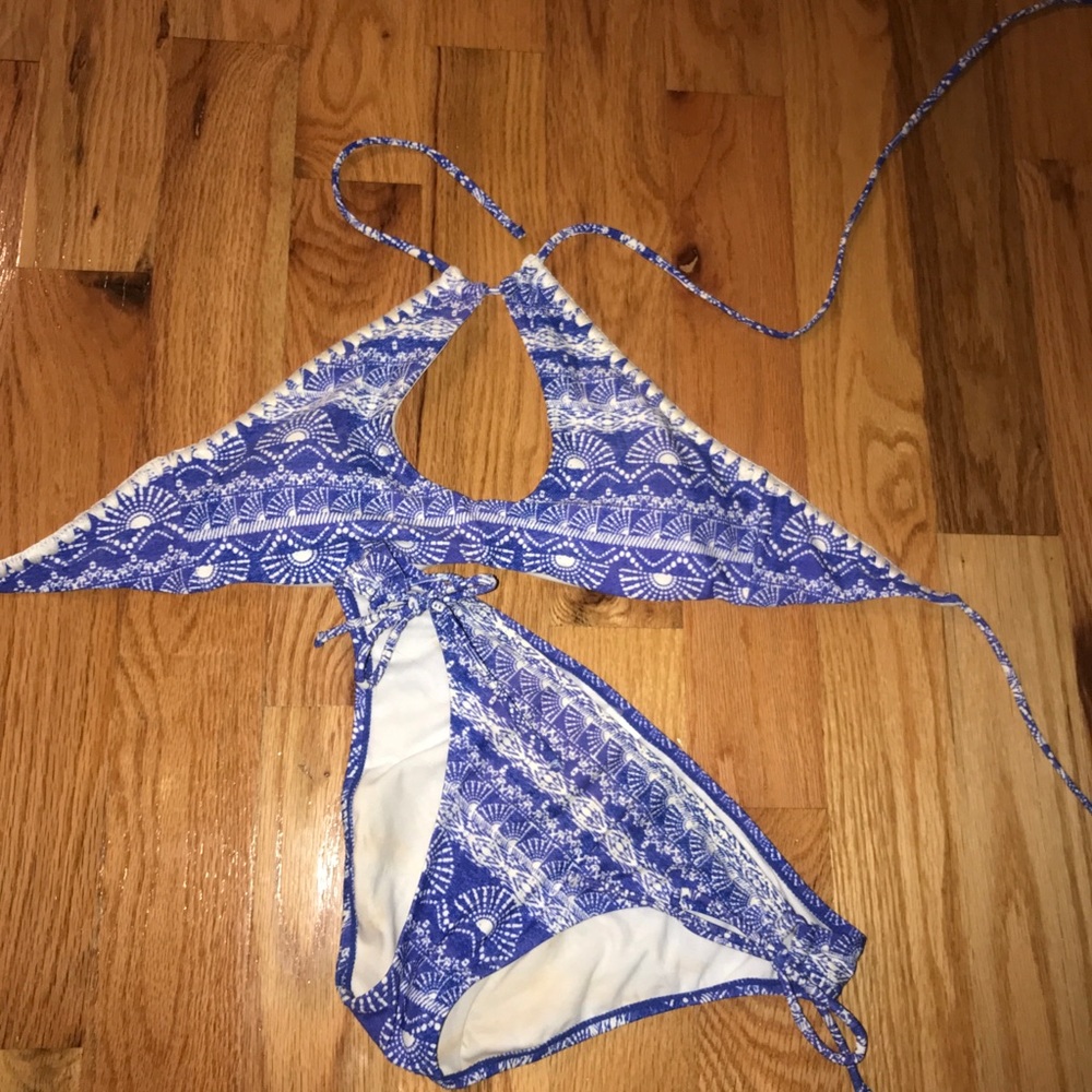 Blue and white key hole bikini